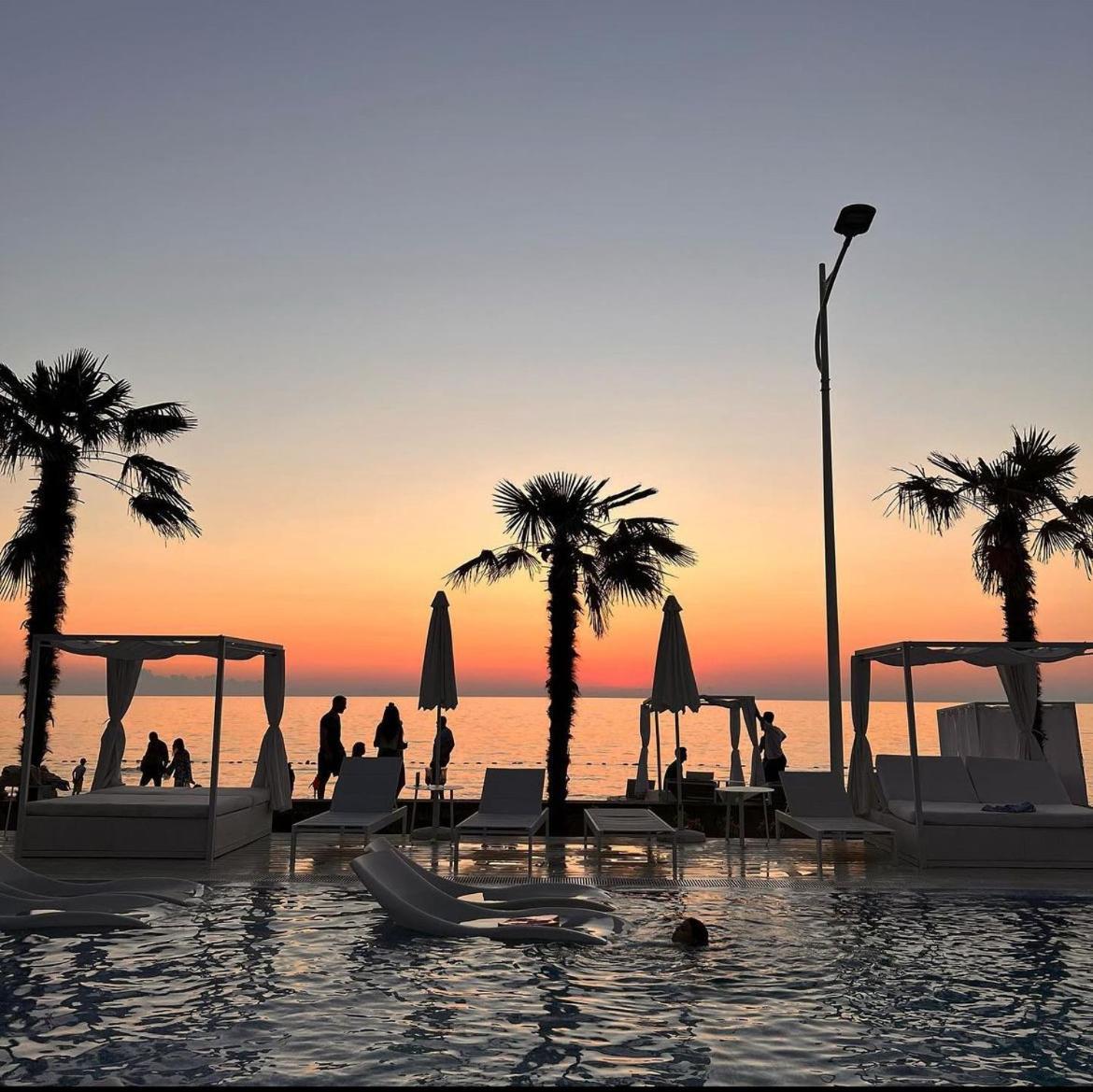 Cемейный Номер С Балконом На 4 Чел Dreamland Oasis Chakvi Kültér fotó